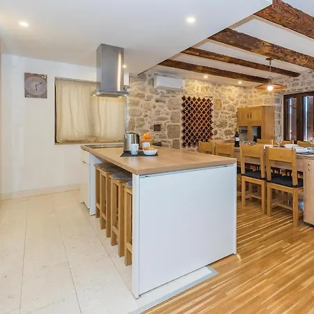 Cozy In With Sauna * Kaprije