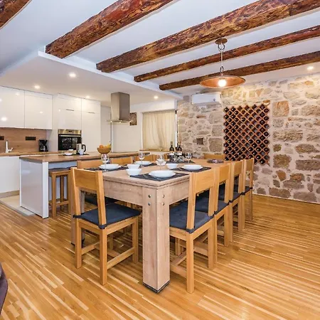 9 Bedroom Lovely Home In Kaprije Holiday home