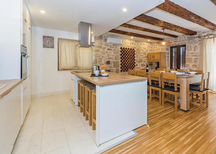 Cozy In With Sauna * Kaprije